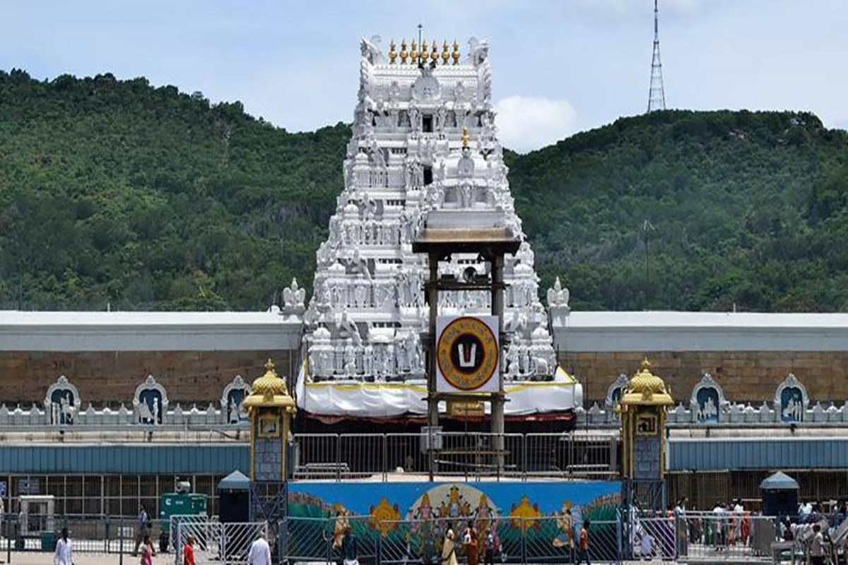 nomadtours.in_Lord Sri Venkateswara Temple Tirumala